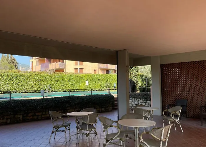 3v Ugo Whit Pool Bardolino