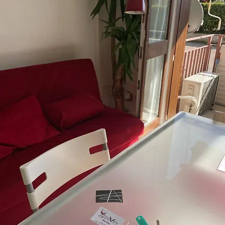 3v Ugo Whit Pool Apartamento