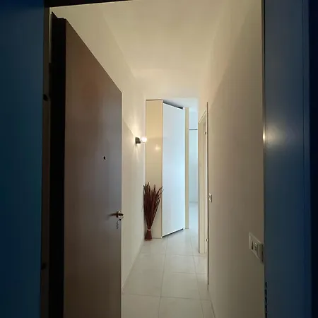 3v Ugo Whit Pool * Bardolino