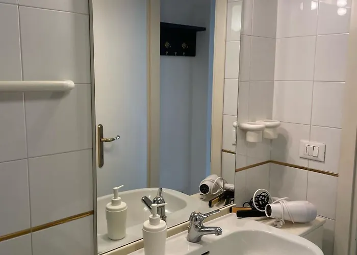 3v Ugo Whit Pool * Bardolino